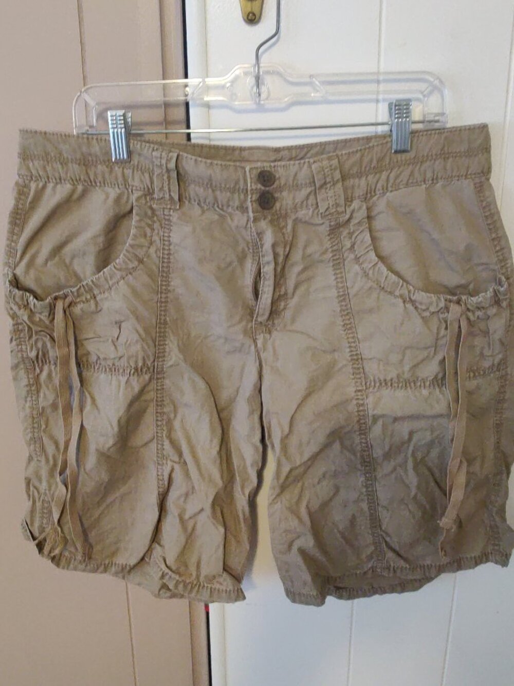 Nine West Double Button Vintage Style Utility Low Rise Shorts
